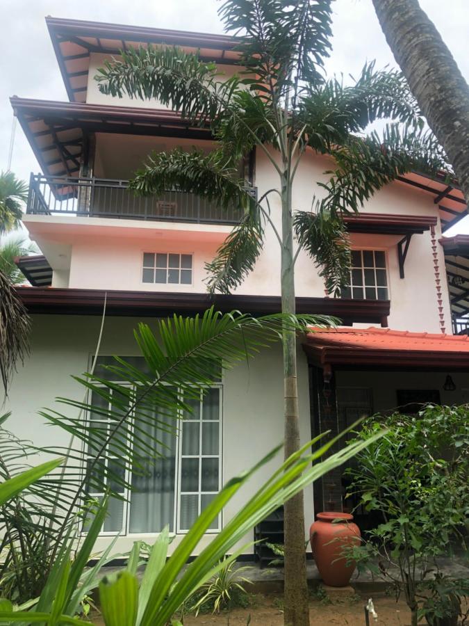 Hiriketiya New Radiant House Hotel Dikwella Exterior foto