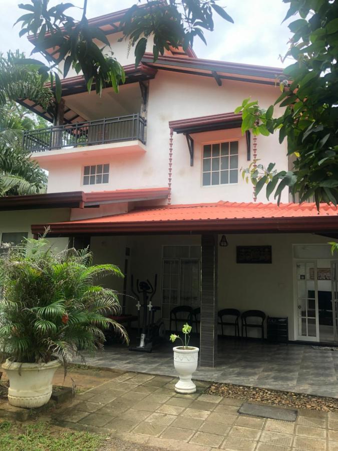 Hiriketiya New Radiant House Hotel Dikwella Exterior foto