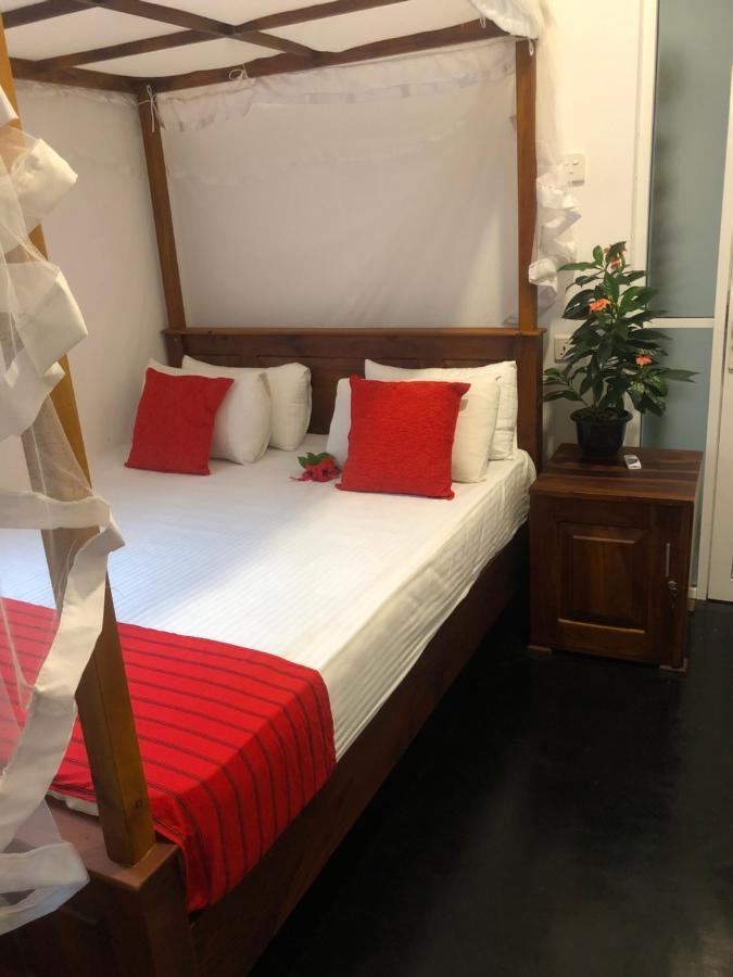 Hiriketiya New Radiant House Hotel Dikwella Exterior foto
