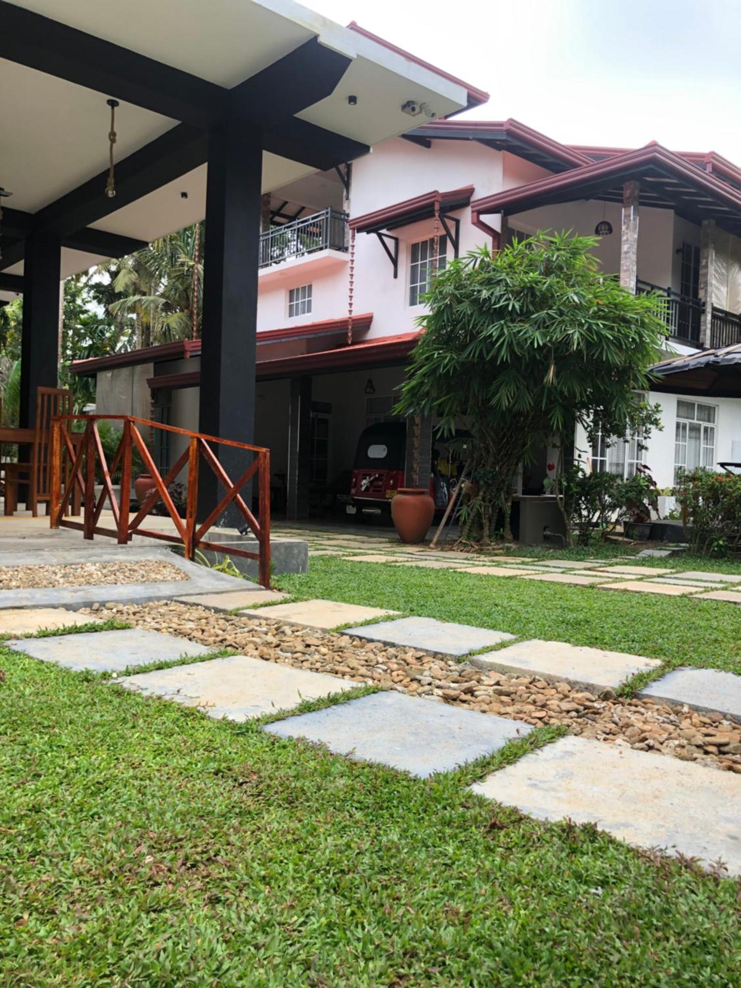 Hiriketiya New Radiant House Hotel Dikwella Exterior foto