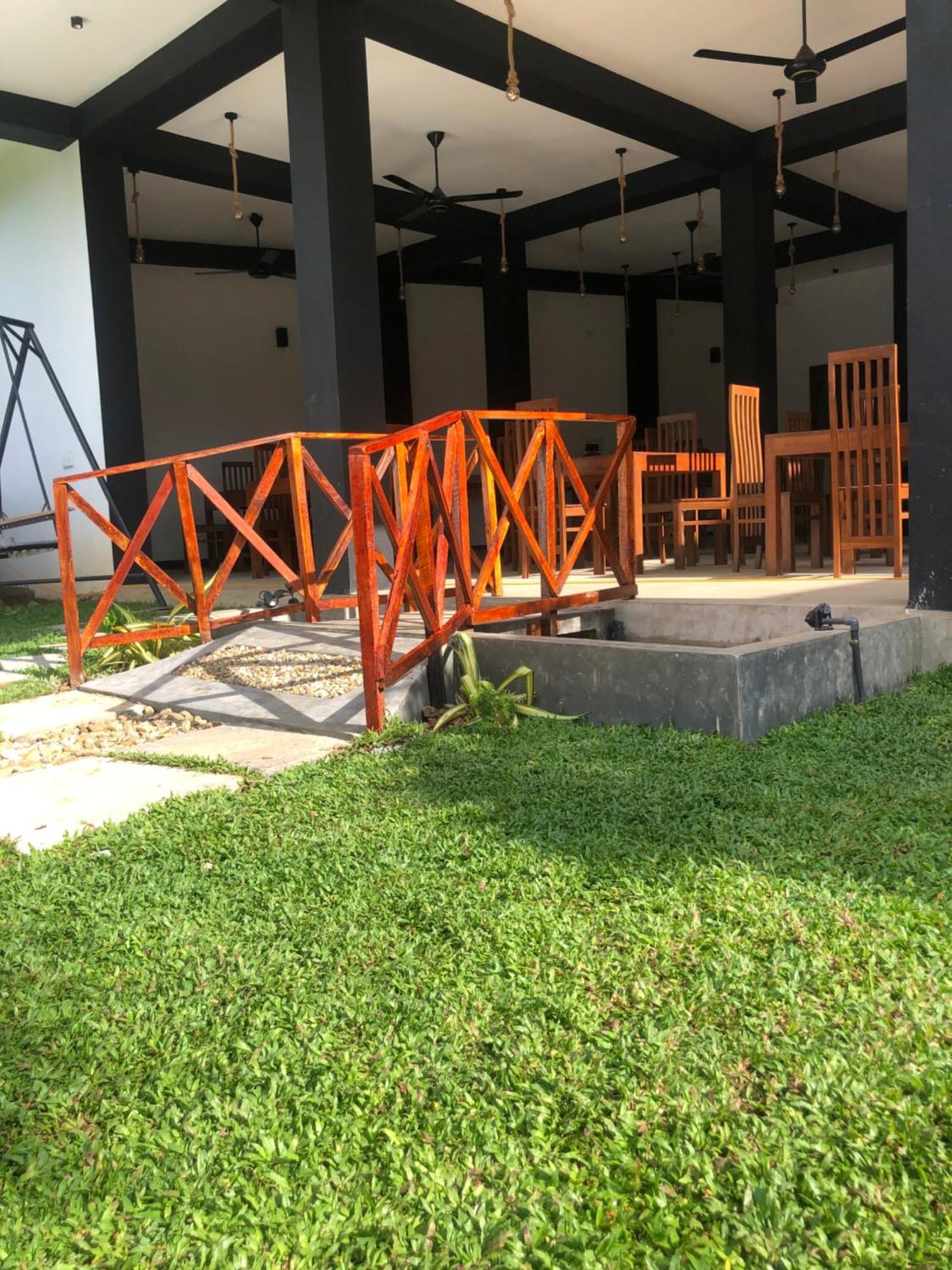 Hiriketiya New Radiant House Hotel Dikwella Exterior foto